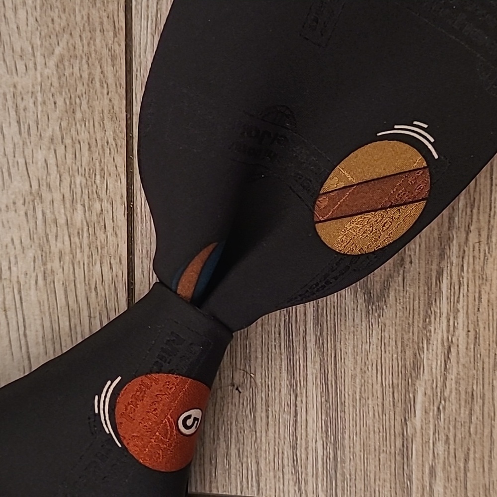 MICHAEL JORDAN x Bugatchi Black Silk Pool Billiards Balls Mens Silk Tie 90s‎ VTG